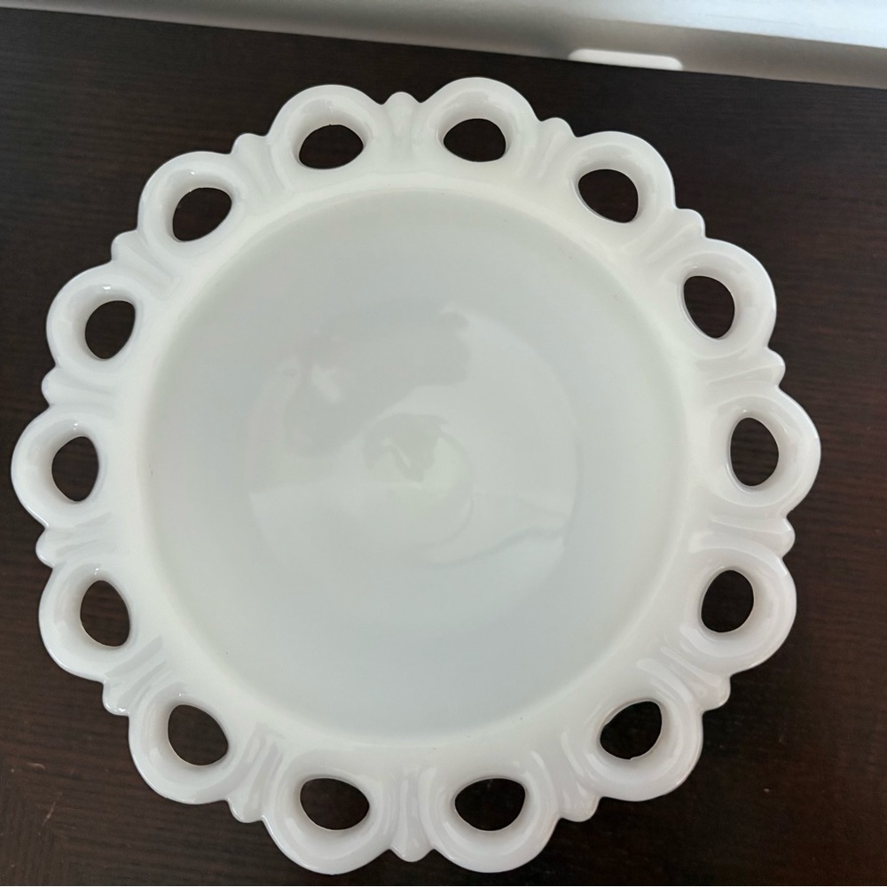 Anchor Hocking Old Colony Milk Glass 7” Pedestal Candy Dish/Compote
